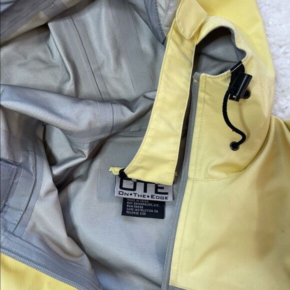 OTE On The Edge Waterproof Windbreaker Jacket - Picture 4 of 8